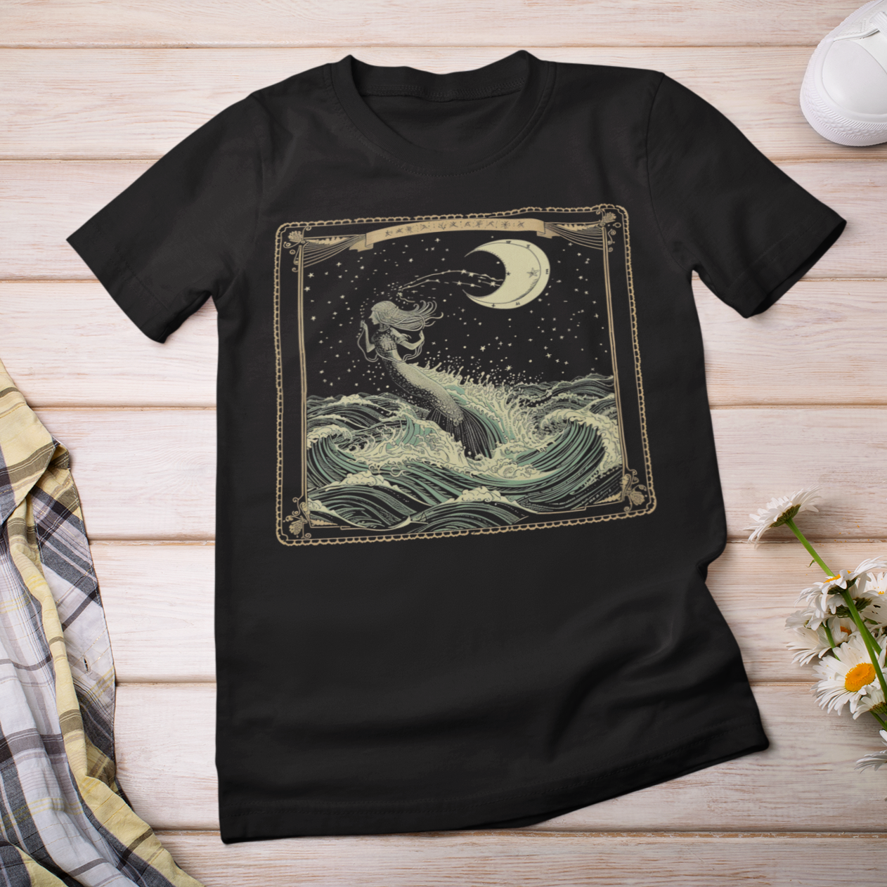 Mystical Seas for the Reflective Soul: Aquarius Tarot Card T-Shirt