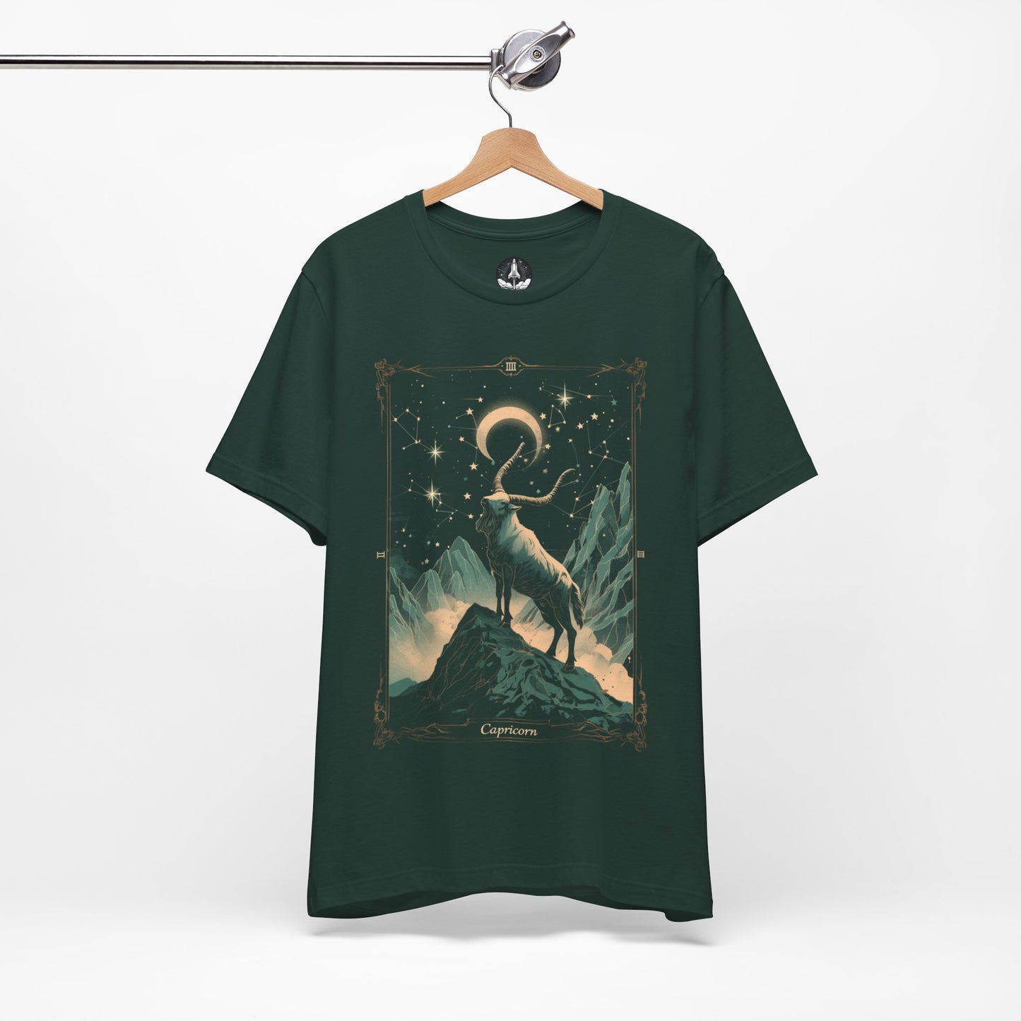 The Steadfast Goat: Capricorn Tarot Card T-Shirt