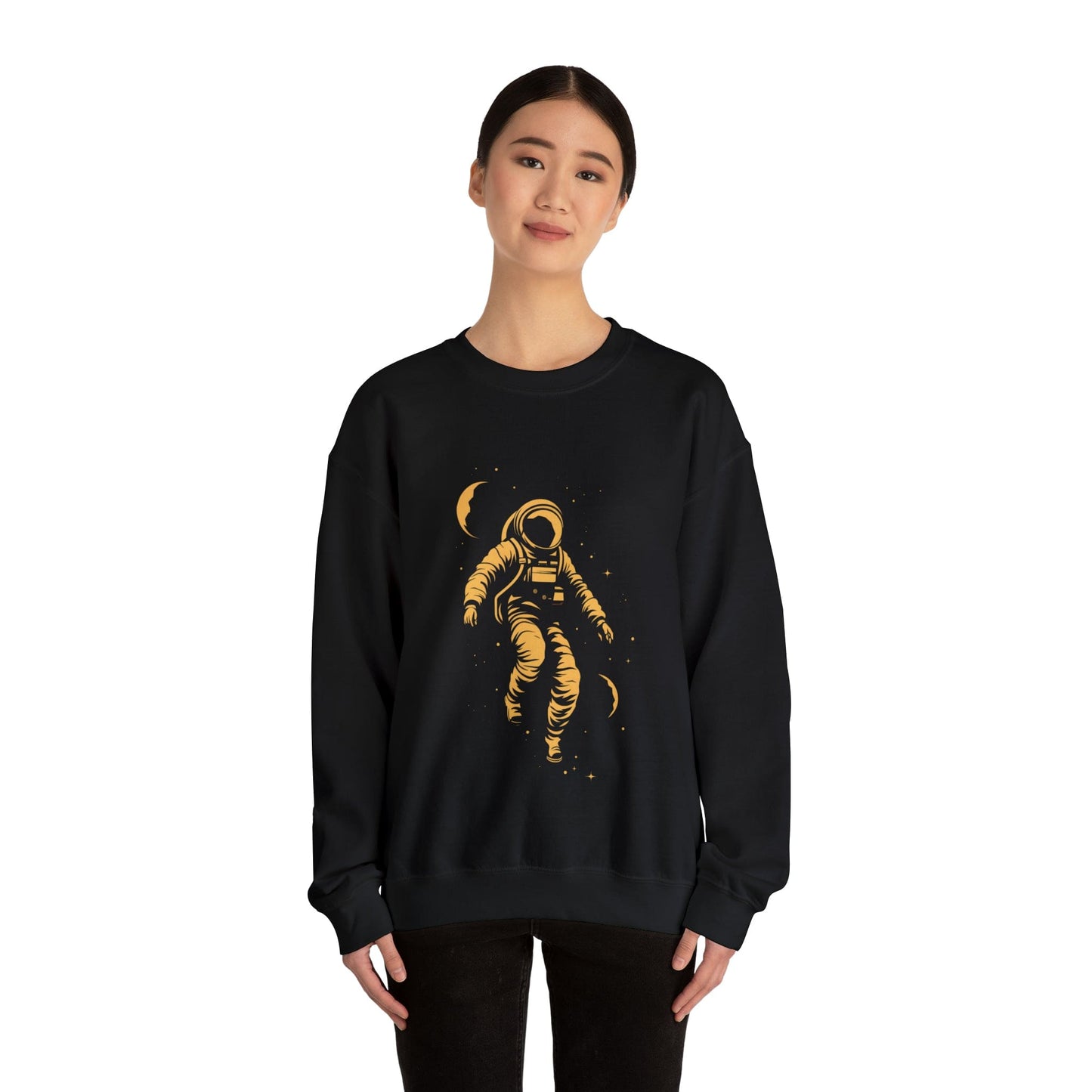 Sweatshirt Cosmic Wanderer: Astronaut in Cosmic Embrace Sweater