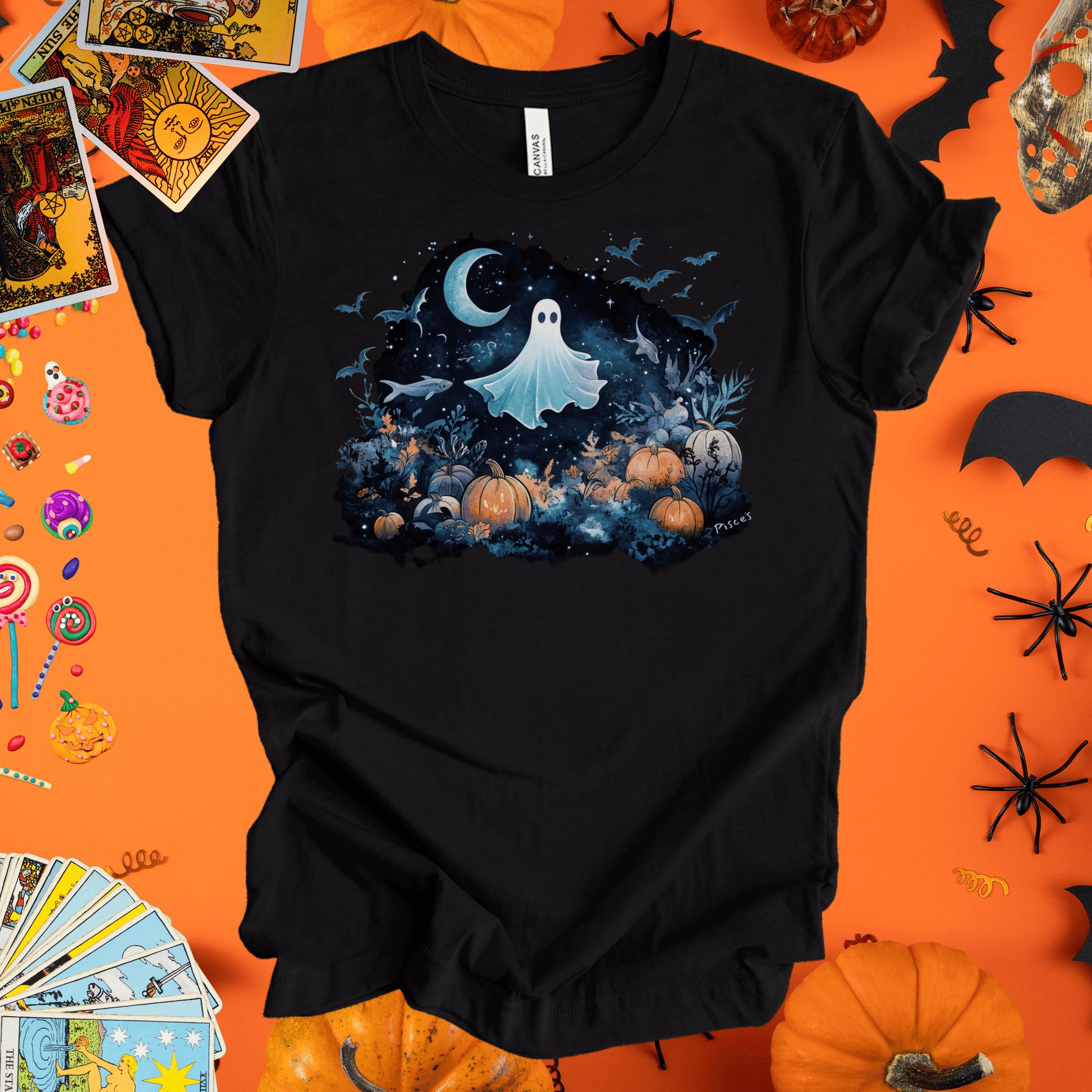 T-Shirt Black Heather / S Haunting Dreams - Pisces Zodiac T-Shirt - Halloween Limited Edition