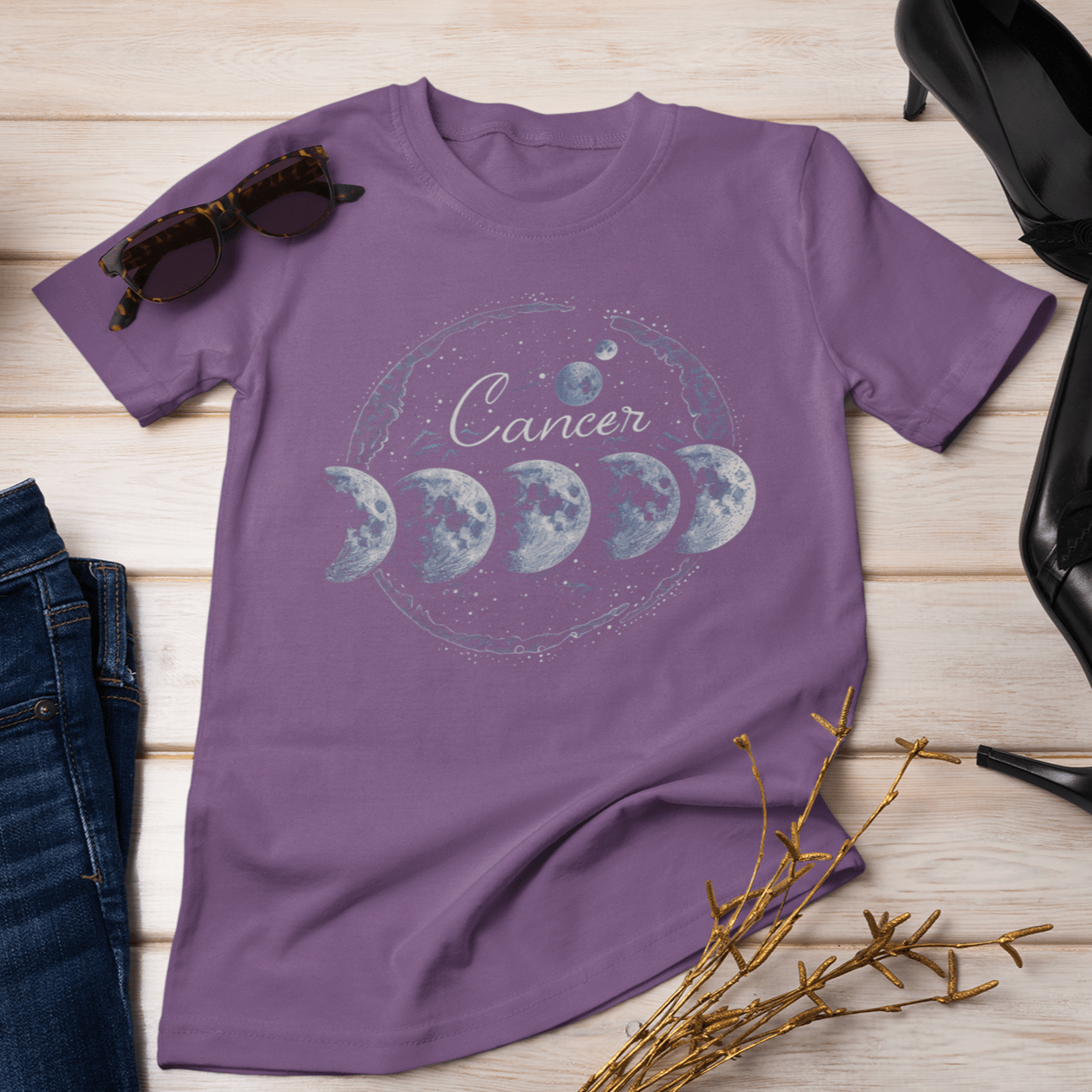 T-Shirt Cancer Lunar Phases T-Shirt: Cycle of Celestial Ebb and Flow