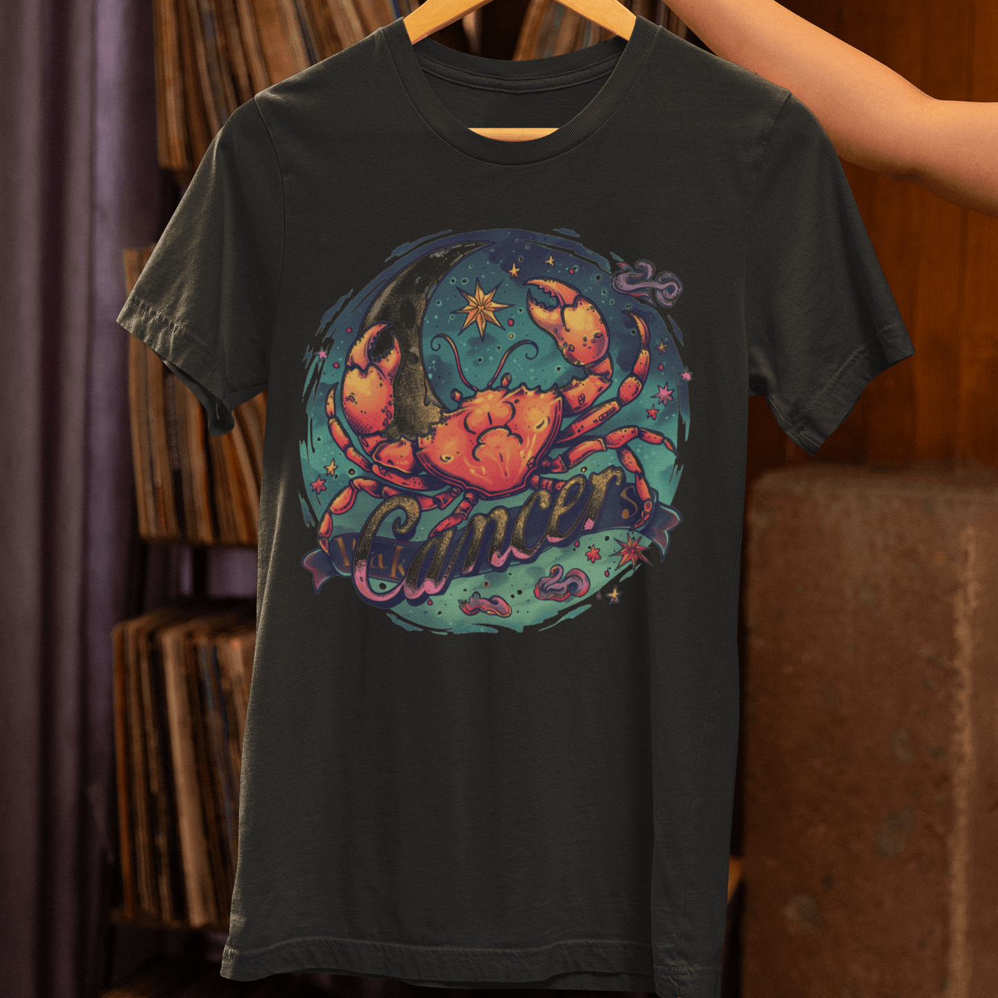 T-Shirt Cancer Zodiac Tattoo Art T-Shirt: Cosmic Crustacean Vibrance