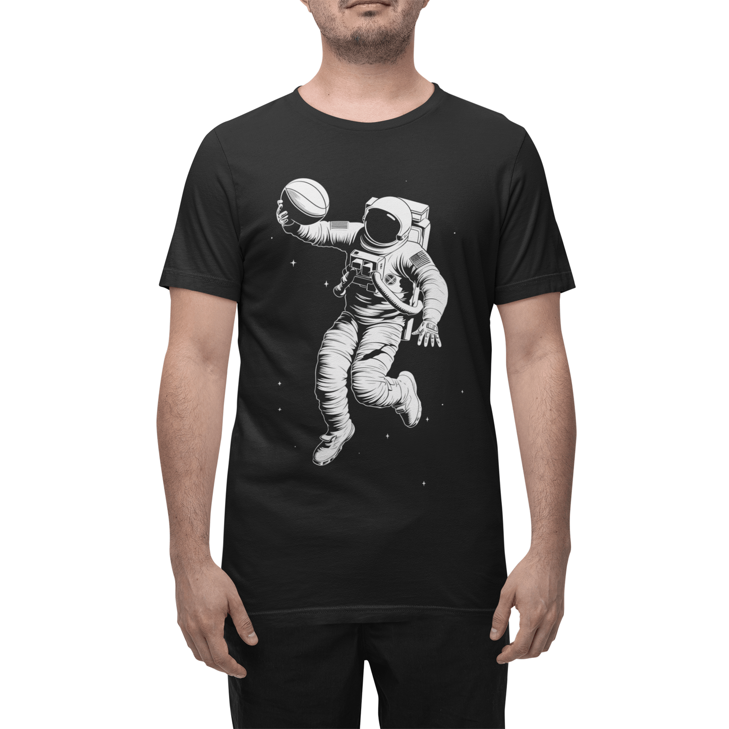 T-Shirt Cosmic Dunk: Astronaut Playing Basketball in Space T-Shirt