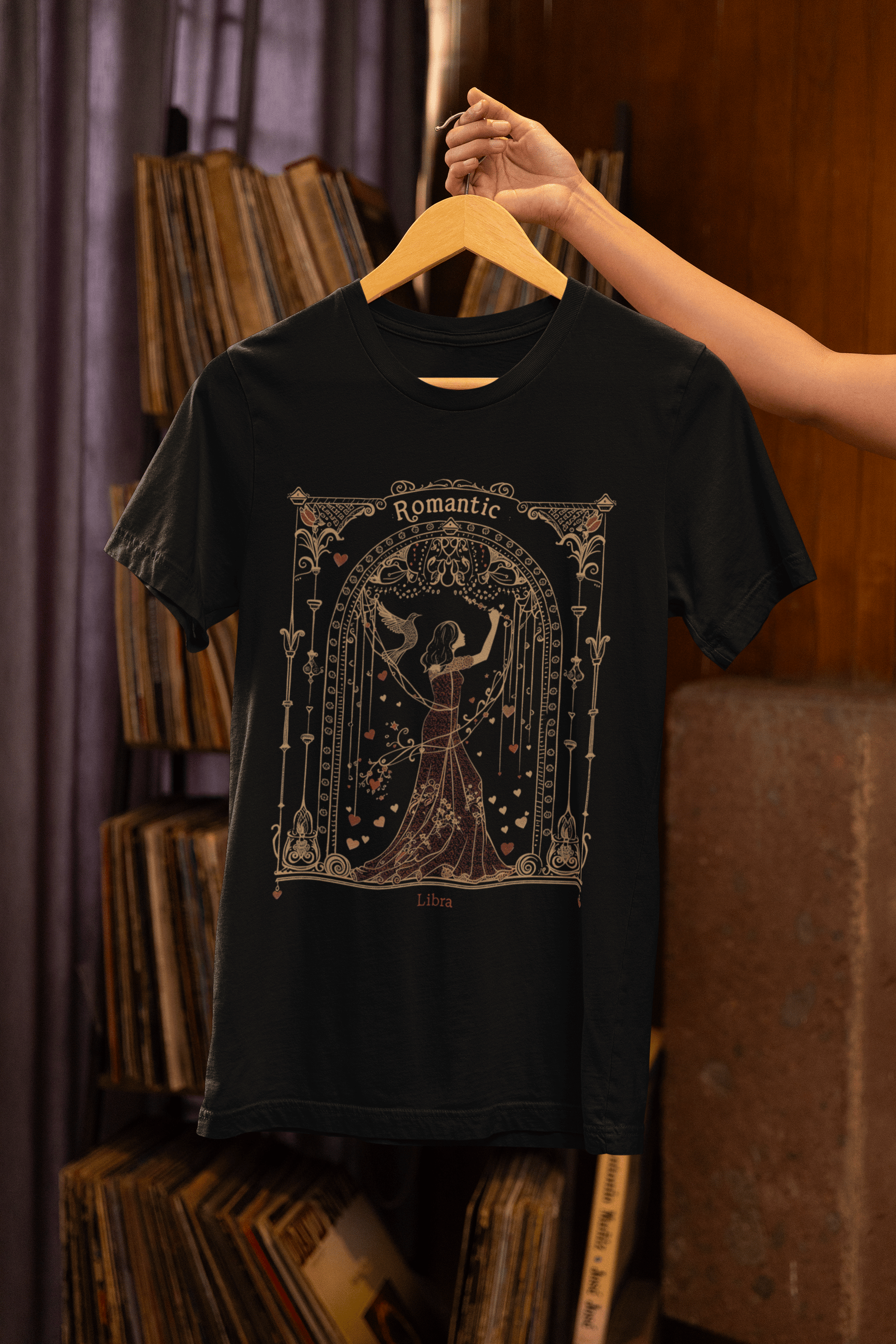 T-Shirt Elegance of Harmony: Libra Tarot Card T-Shirt