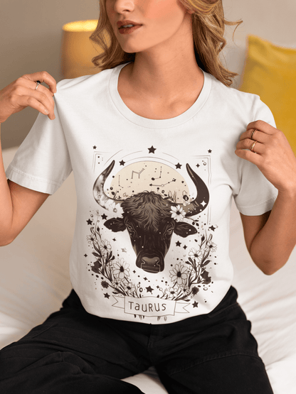 T-Shirt Floral Strength: Taurus Tarot Card T-Shirt