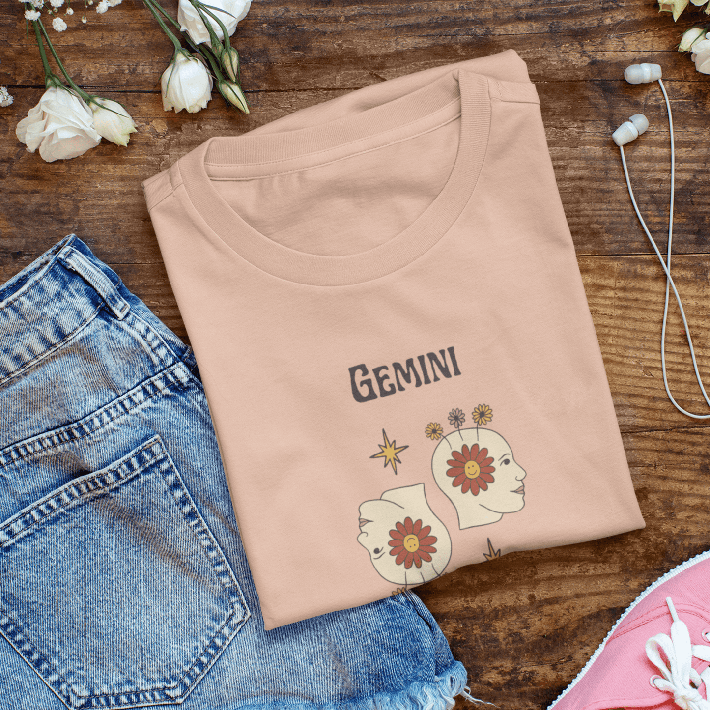 T-Shirt Gemini Flower Power T-Shirt - Retro Zodiac Apparel for Astrology Lovers