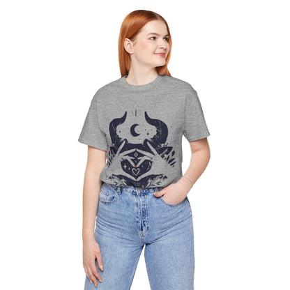 T-Shirt Loyal Taurus: Companion Astrology T-Shirt