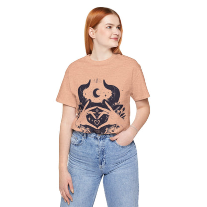 T-Shirt Loyal Taurus: Companion Astrology T-Shirt