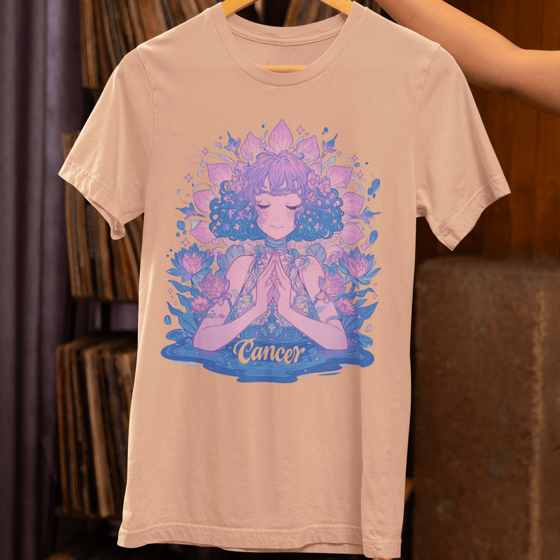 T-Shirt Lunar Bloom Cancer TShirt: Serenity in the Stars