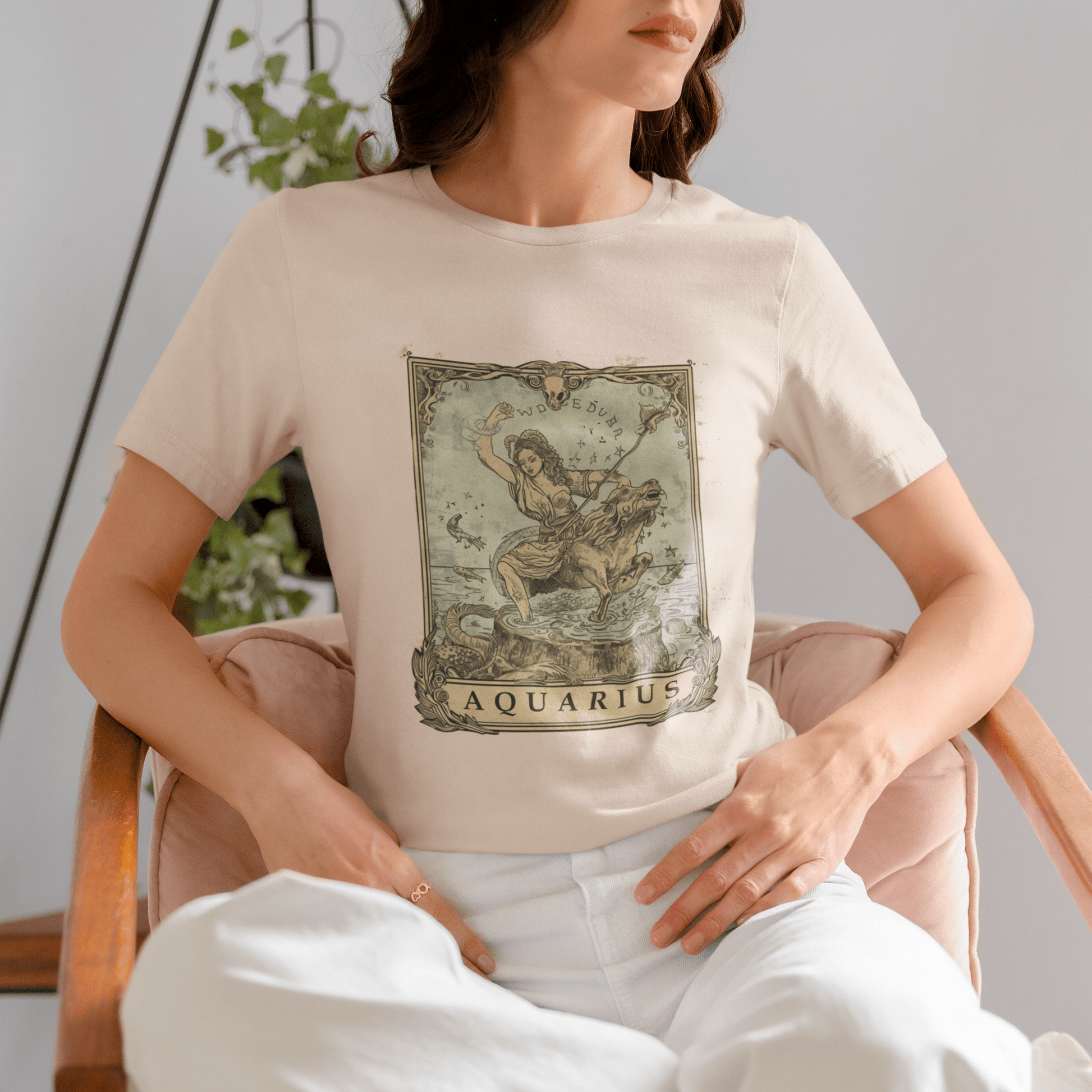 T-Shirt Navigating Mystical Seas: Aquarius Tarot Card T-Shirt