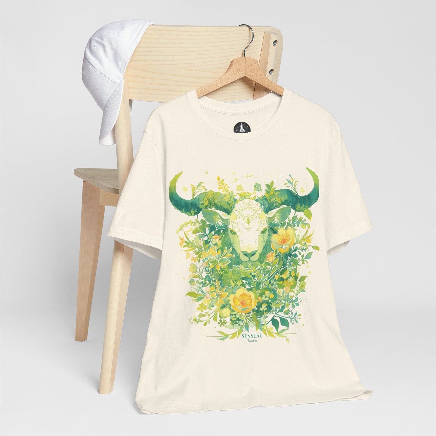 T-Shirt Taurus in Bloom: Astrology Garden T-Shirt