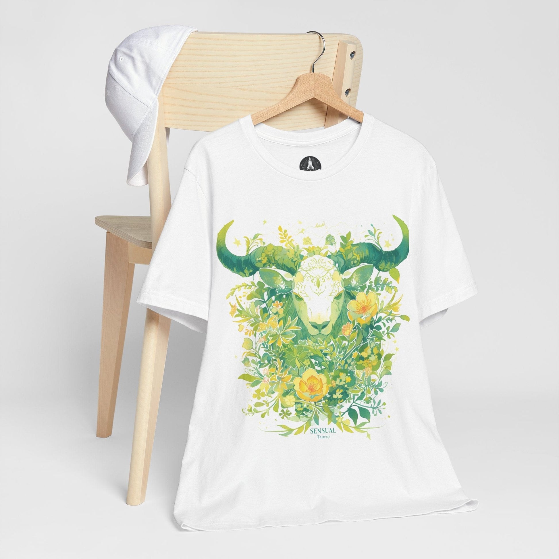 T-Shirt Taurus in Bloom: Astrology Garden T-Shirt