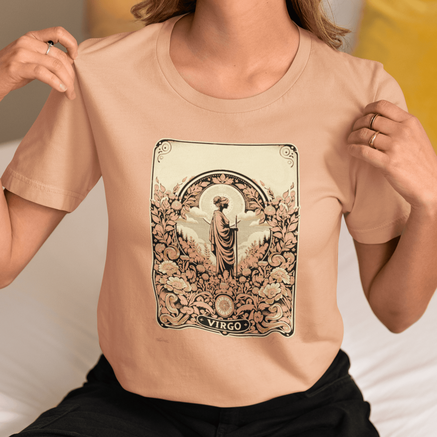 T-Shirt The Hermit's Garden: Virgo Tarot Card T-Shirt