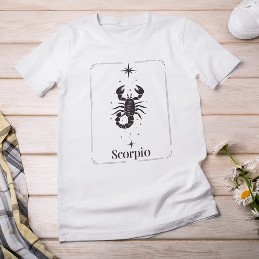 T-Shirt The Intense Stinger: Scorpio Tarot Card T-Shirt