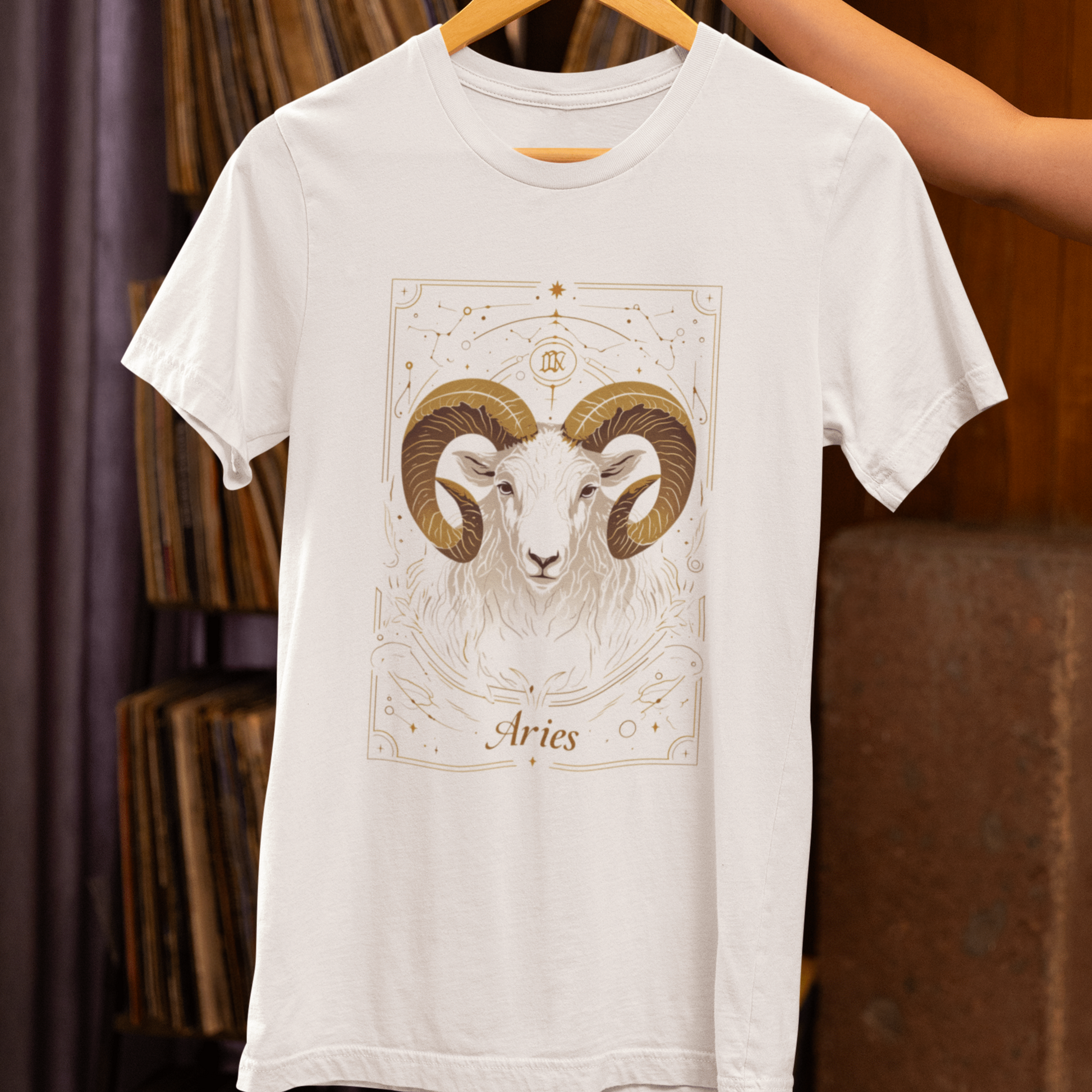 T-Shirt The Minimalist Ram: Aries Tarot Card T-Shirt