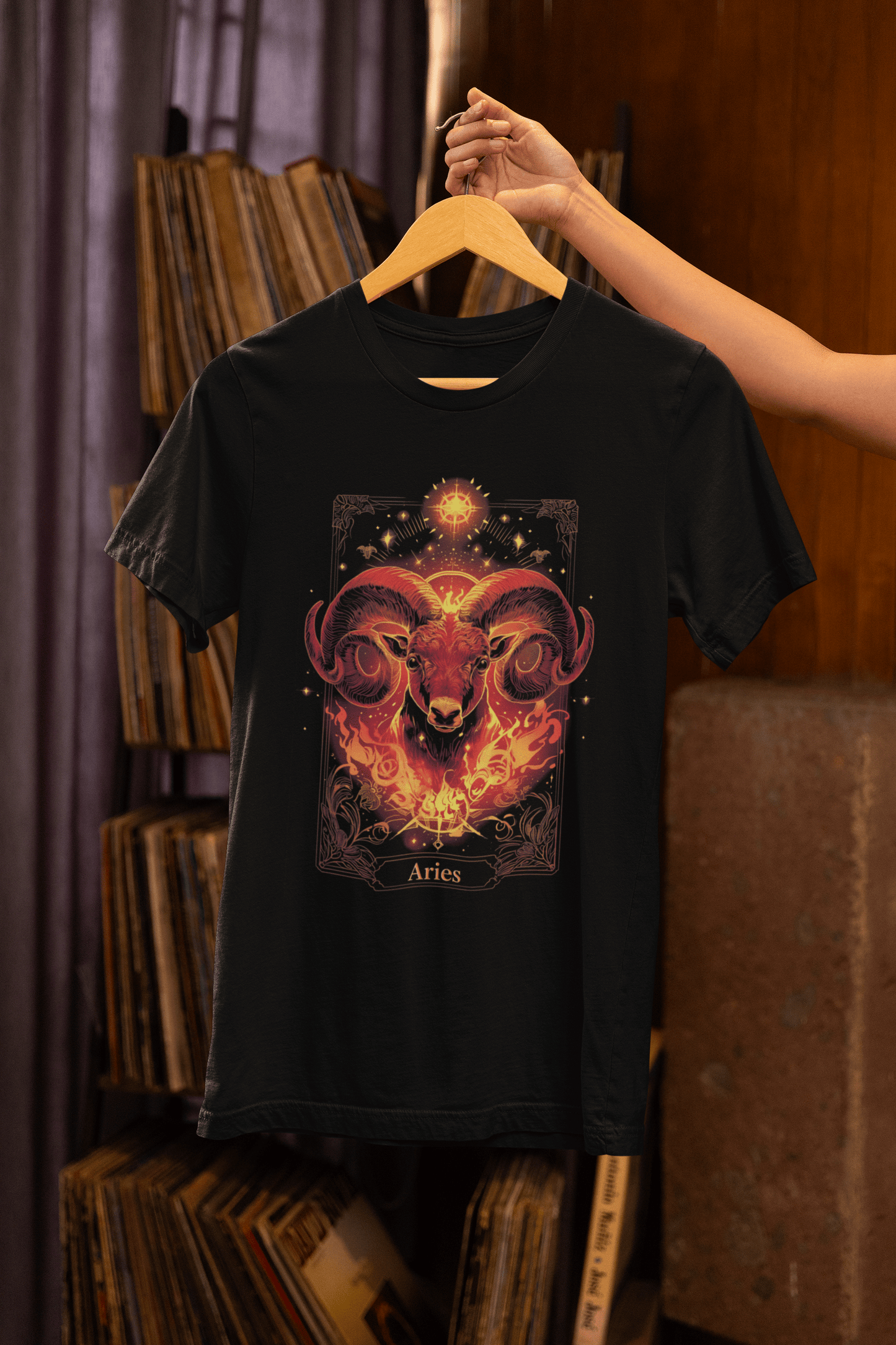 T-Shirt The Ram: Aries Tarot Card T-Shirt