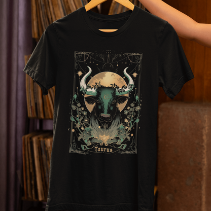 T-Shirt The Stalwart Bull: Taurus Tarot Card T-Shirt